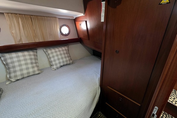 Gracie May 42ft Beneteau Yacht For Sale