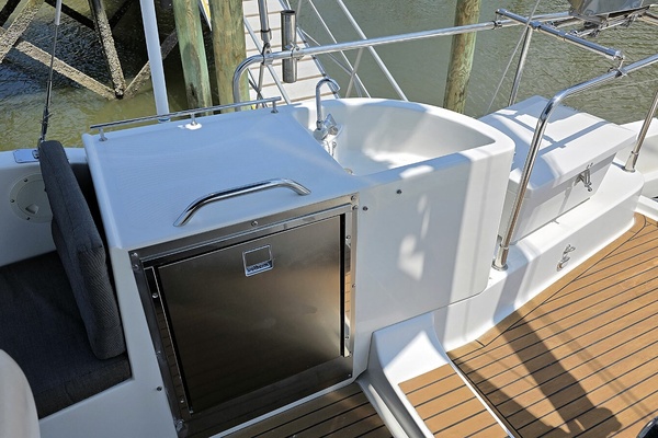 Gracie May 42ft Beneteau Yacht For Sale