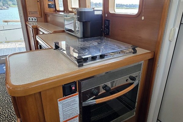 Gracie May 42ft Beneteau Yacht For Sale