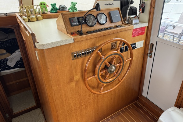 39ft Mainship Yacht For Sale