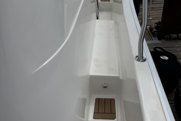 39ft Mainship Yacht For Sale