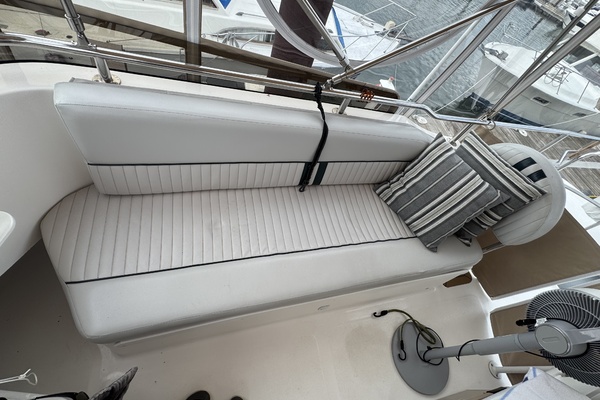 39ft Mainship Yacht For Sale