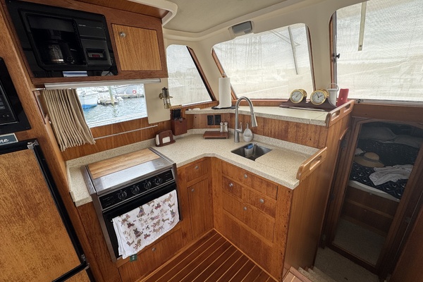 39ft Mainship Yacht For Sale