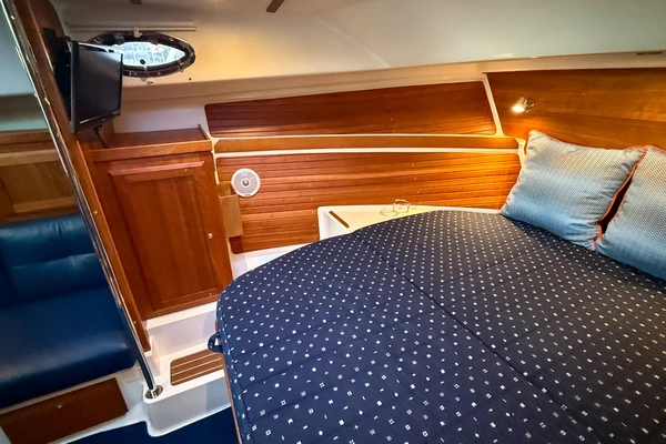 Back Cove 34 Yacht For Sale