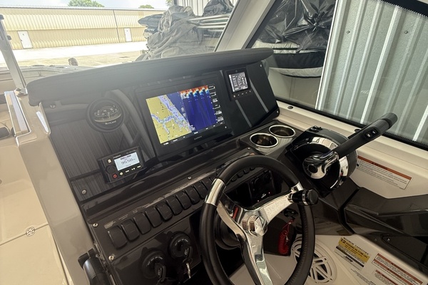24ft Blackfin Yacht For Sale