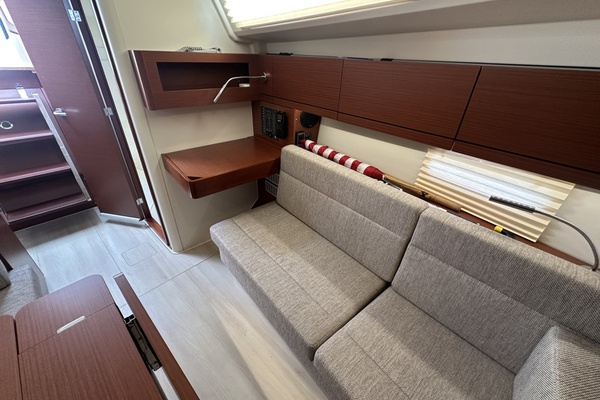5K on the Bay 35ft Hanse Yacht For Sale