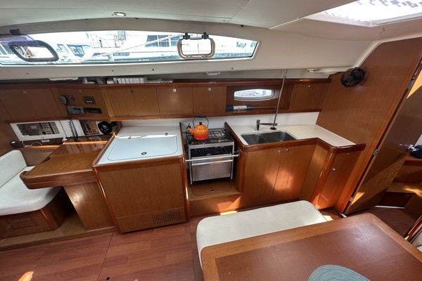 Bullit 40ft Beneteau Yacht For Sale