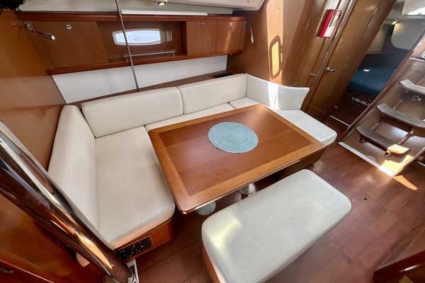 Bullit 40ft Beneteau Yacht For Sale