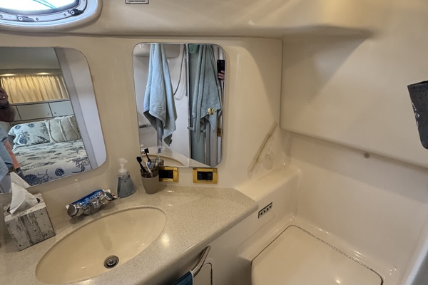 TOOLIN AROUND 37ft Sea Ray Yacht For Sale
