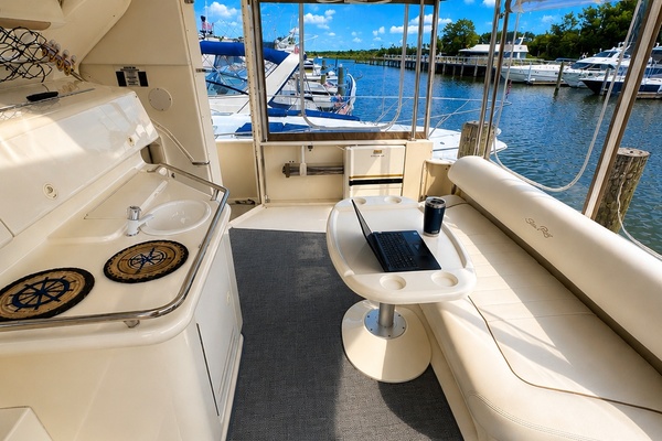 TOOLIN AROUND 37ft Sea Ray Yacht For Sale