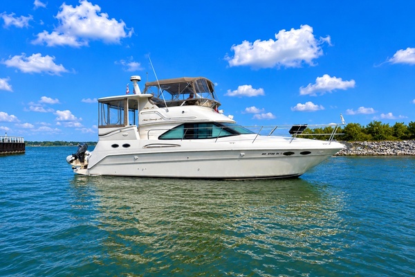 1998 Sea Ray 370 Aft Cabin