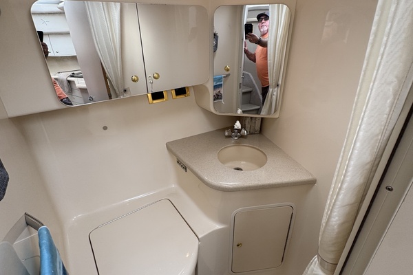 TOOLIN AROUND 37ft Sea Ray Yacht For Sale