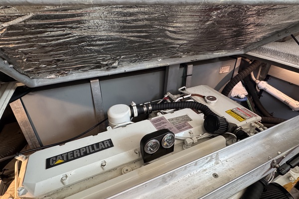 TOOLIN AROUND 37ft Sea Ray Yacht For Sale