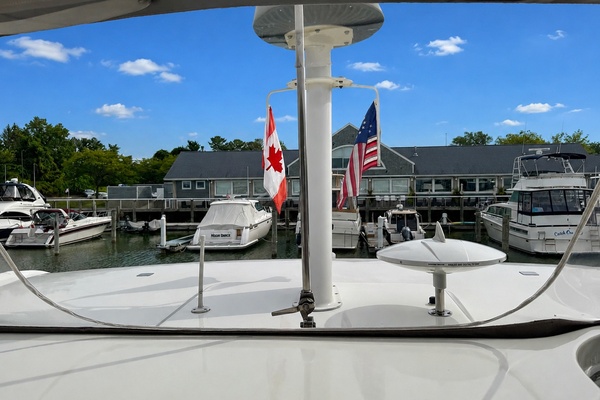 TOOLIN AROUND 37ft Sea Ray Yacht For Sale