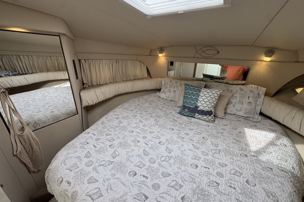TOOLIN AROUND 37ft Sea Ray Yacht For Sale