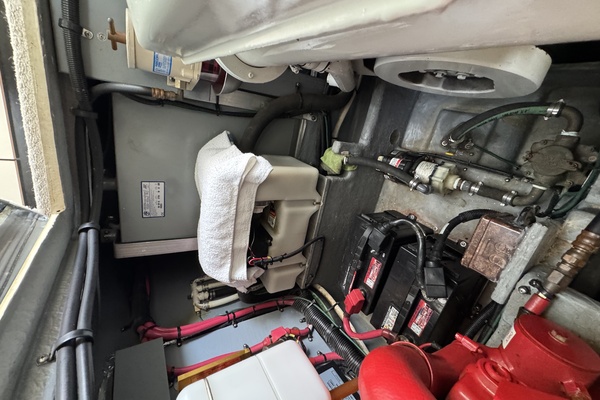 TOOLIN AROUND 37ft Sea Ray Yacht For Sale