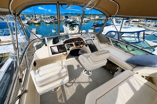 TOOLIN AROUND 37ft Sea Ray Yacht For Sale