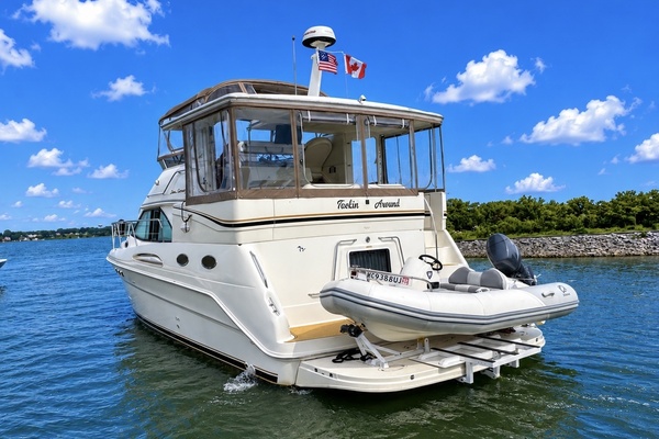 TOOLIN AROUND 37ft Sea Ray Yacht For Sale