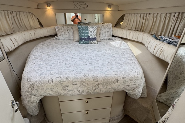 TOOLIN AROUND 37ft Sea Ray Yacht For Sale