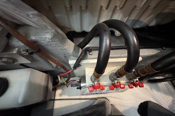 TOOLIN AROUND 37ft Sea Ray Yacht For Sale