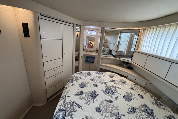 TOOLIN AROUND 37ft Sea Ray Yacht For Sale