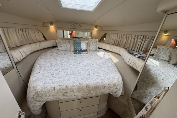 TOOLIN AROUND 37ft Sea Ray Yacht For Sale