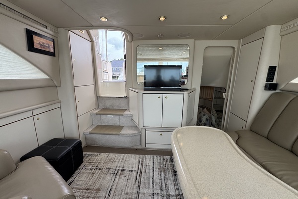 TOOLIN AROUND 37ft Sea Ray Yacht For Sale