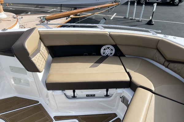 Monterey 30 Elite OB Yacht For Sale