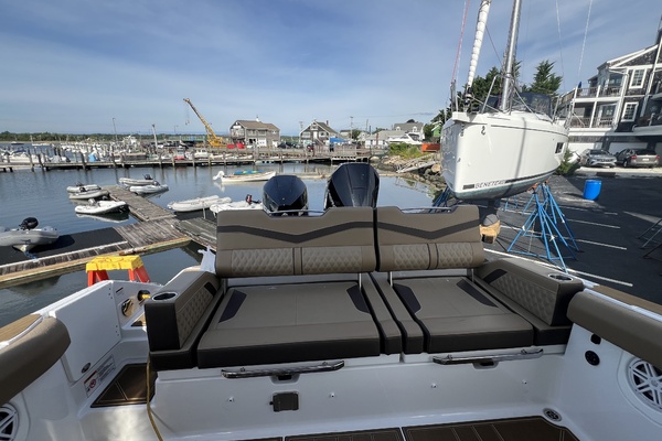 32ft Monterey Yacht For Sale