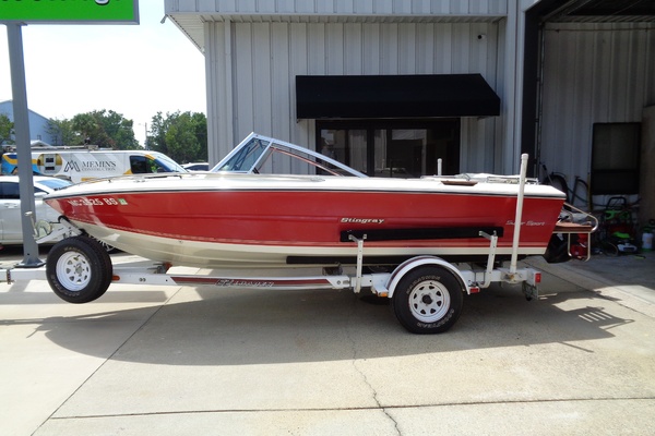 17ft Stingray Yacht For Sale