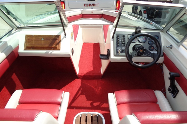 17ft Stingray Yacht For Sale