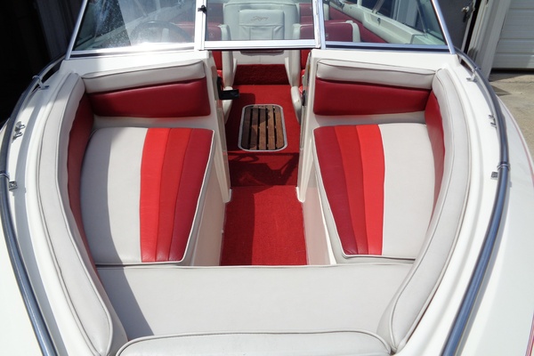 17ft Stingray Yacht For Sale