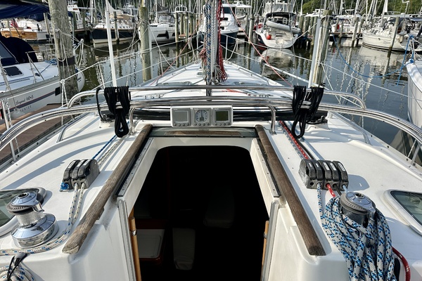39ft Beneteau Yacht For Sale