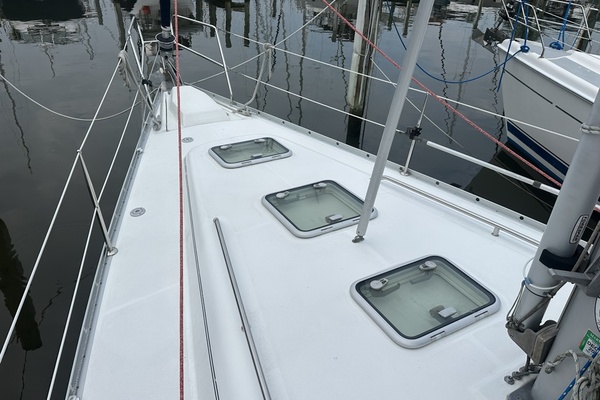 39ft Beneteau Yacht For Sale