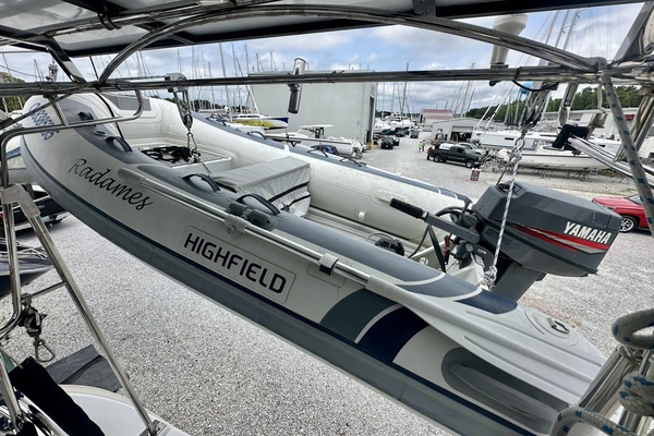 47ft Beneteau Yacht For Sale
