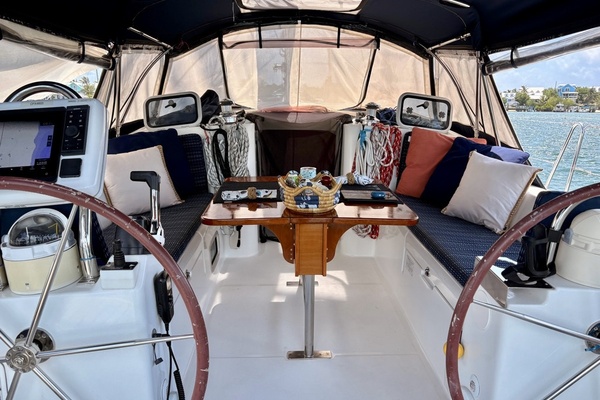 47ft Beneteau Yacht For Sale