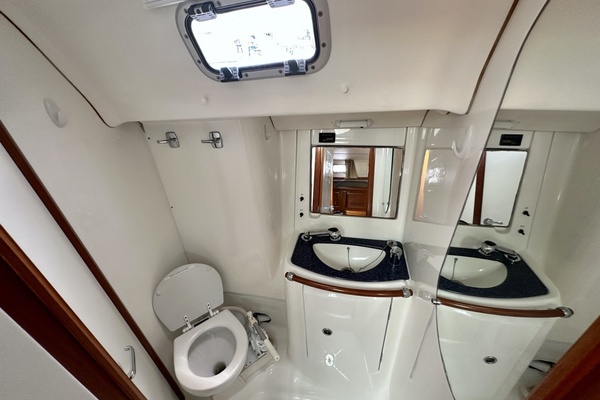47ft Beneteau Yacht For Sale