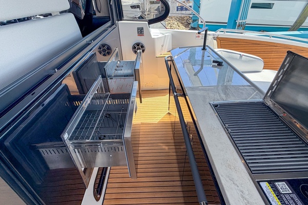 In Stock 40ft Beneteau Yacht For Sale