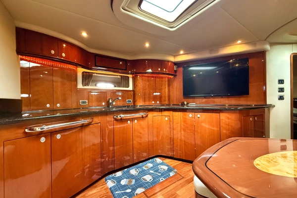 Sea Ray 550 Sundancer Yacht For Sale