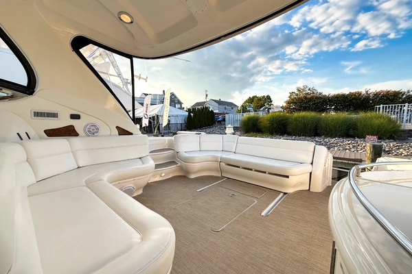 Sea Ray 550 Sundancer Yacht For Sale