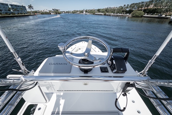 LOQUITO 39ft Invincible Yacht For Sale