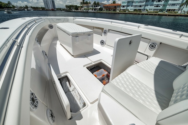 LOQUITO 39ft Invincible Yacht For Sale