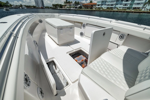 Invincible 39 Yacht For Sale