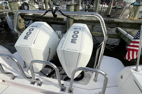 Axopar 37 XC Cross Cabin Yacht For Sale