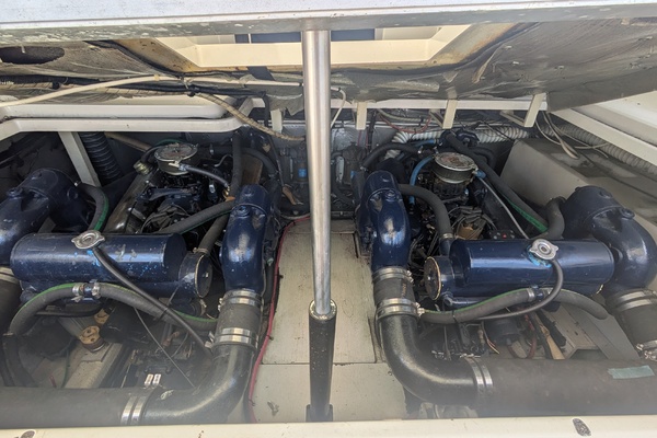33ft Tiara Yachts Yacht For Sale