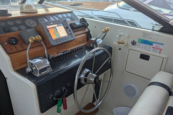 33ft Tiara Yachts Yacht For Sale