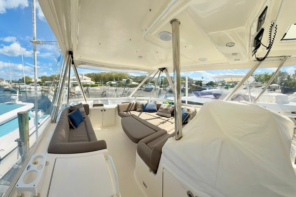 Riviera 51 Flybridge Yacht For Sale