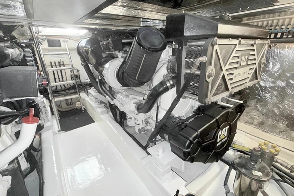 Riviera 51 Flybridge Yacht For Sale