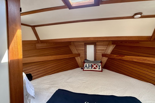 Oasis 38ft Wilbur Yacht For Sale