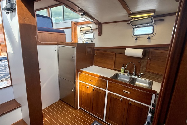 Oasis 38ft Wilbur Yacht For Sale